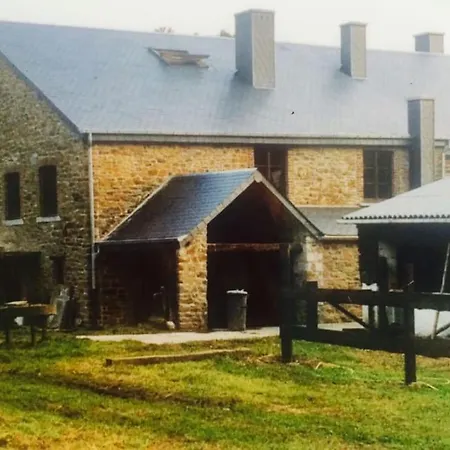 Holiday home Les Ecuries De Lesse *