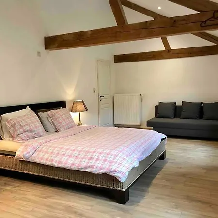 Ferienhaus Les Ecuries De Lesse