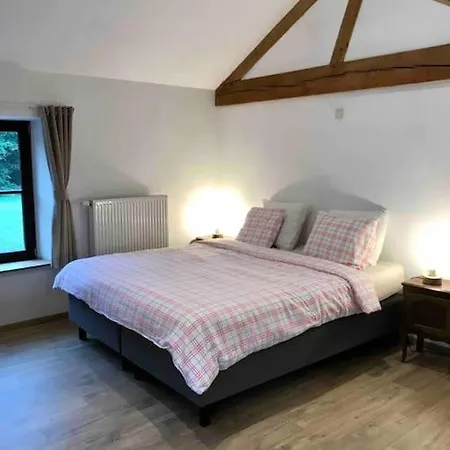 Les Ecuries De Lesse Libin